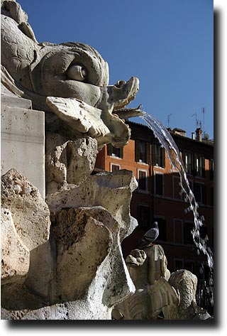 Pantheon fountain